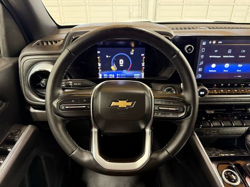 Used 2023 Chevrolet Colorado LT w/ LT Convenience Package III image 14