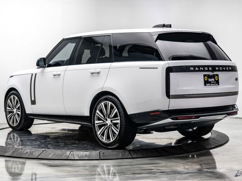 Used 2023 Land Rover Range Rover SE AWD/4WD image 10