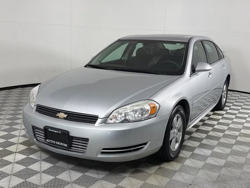 Used 2009 Chevrolet Impala LT FWD image 10