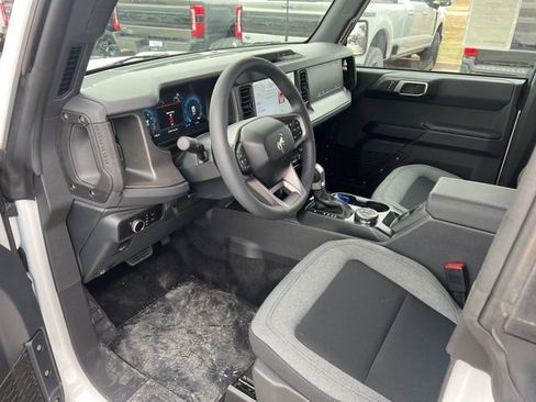 New 2025 Ford Bronco 4-Door AWD/4WD image 10