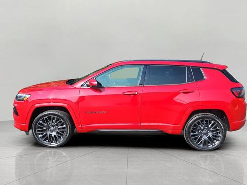 Used 2022 Jeep Compass Limited w/ (RED) Package AWD/4WD image 5