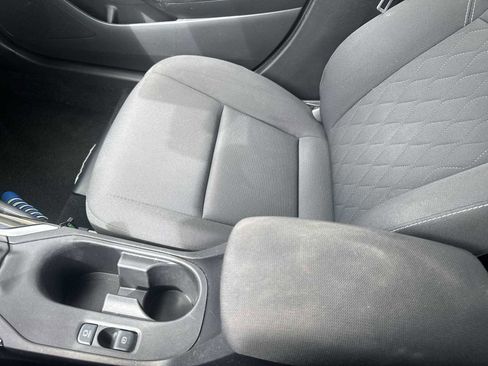 Used 2023 Toyota Corolla LE image 20