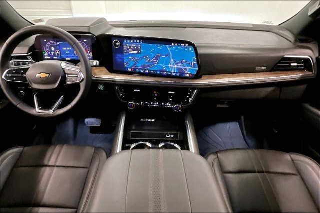 Used 2026 Chevrolet Tahoe High Country w/ Sun And Tow Package AWD/4WD image 18