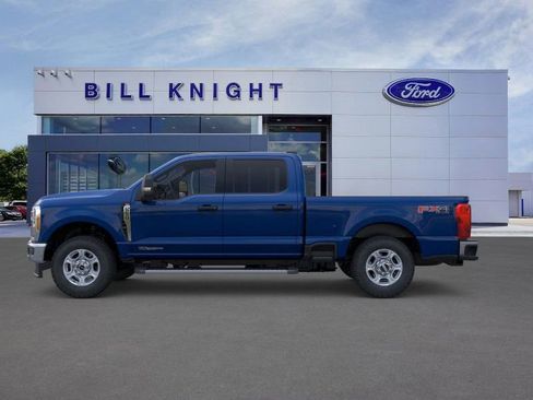 New 2026 Ford F250 XLT w/ FX4 Off-Road Package image 3