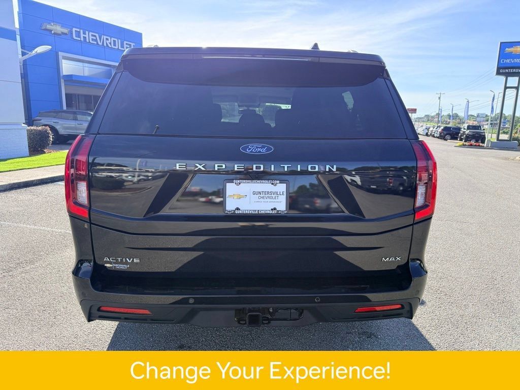 Used 2025 Ford Expedition Max Active AWD/4WD image 5