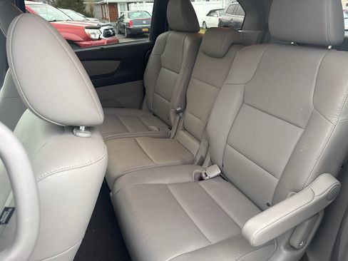 Used 2014 Honda Odyssey EX-L image 8