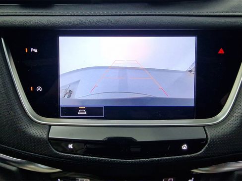 Used 2025 Cadillac XT5 Premium Luxury image 21