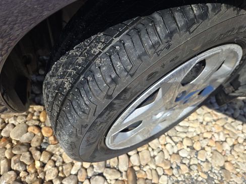 Used 2013 Ford Fiesta SE image 12