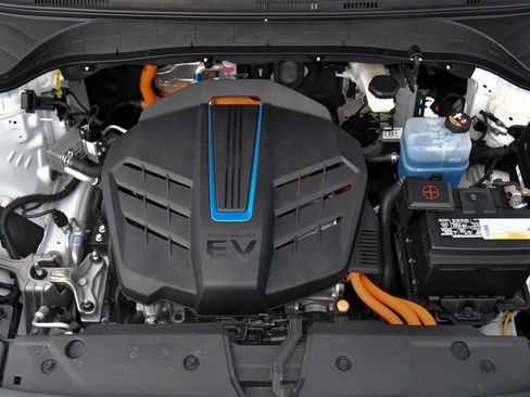 Used 2021 Hyundai Kona Limited FWD image 45