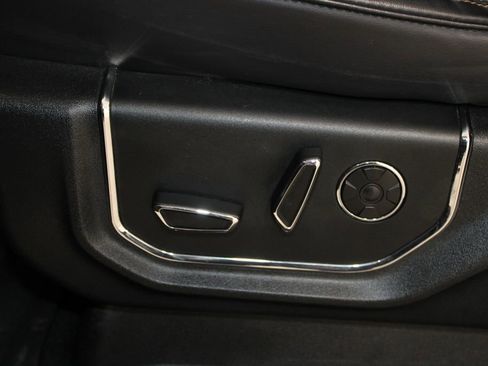 Used 2020 Ford Expedition Platinum RWD image 17