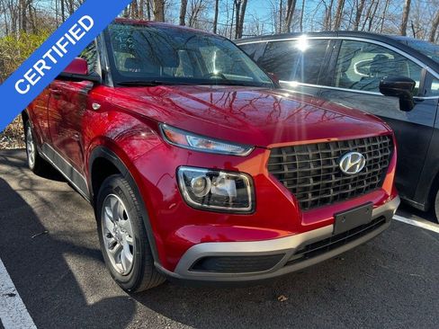Used 2023 Hyundai Venue SE image 1