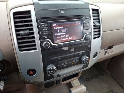Used 2017 Nissan Frontier SV RWD image 14