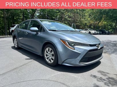 Used 2025 Toyota Corolla LE w/ Convenience Package