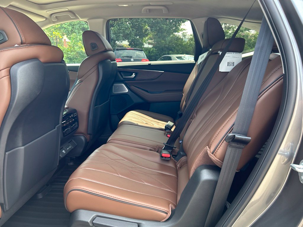 New 2026 Acura MDX w/ Advance Package AWD/4WD image 14