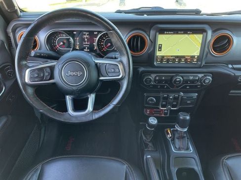 Used 2022 Jeep Gladiator Mojave w/ Cold Weather Group AWD/4WD image 10