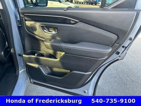 Certified 2025 Honda Pilot Elite image 15