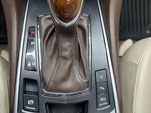 Used 2015 Cadillac SRX Luxury w/ Driver Awareness Package image 18