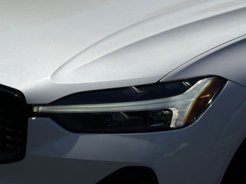 Certified 2024 Volvo XC60 B5 Core w/ Protection Package Premier AWD/4WD image 6