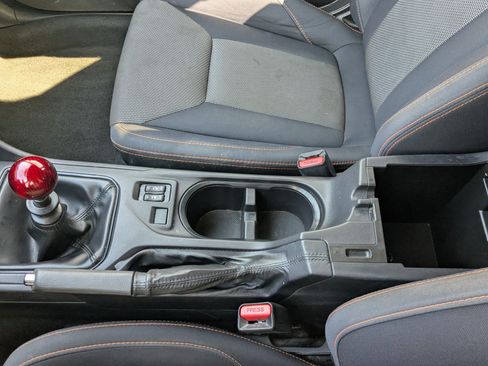 Used 2018 Subaru Crosstrek 2.0i Premium AWD/4WD image 28