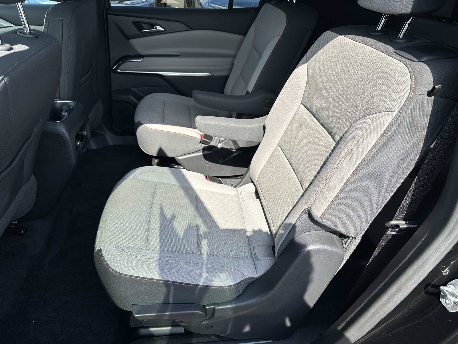 Certified 2024 Chevrolet Traverse LT w/ Trailering Package FWD image 11