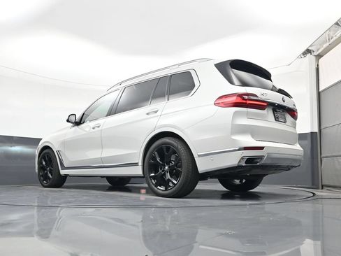 Used 2021 BMW X7 xDrive40i w/ Premium Package AWD/4WD image 24