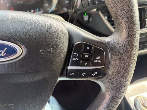 Used 2020 Ford Escape SE image 11