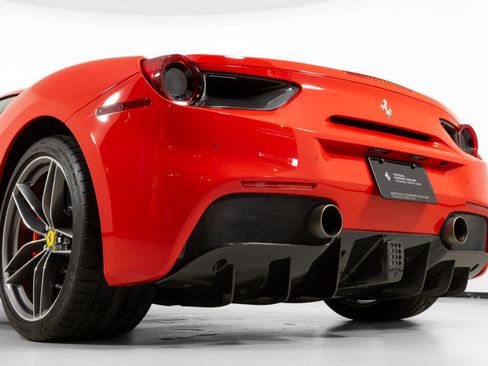 Used 2017 Ferrari 488 GTB image 16