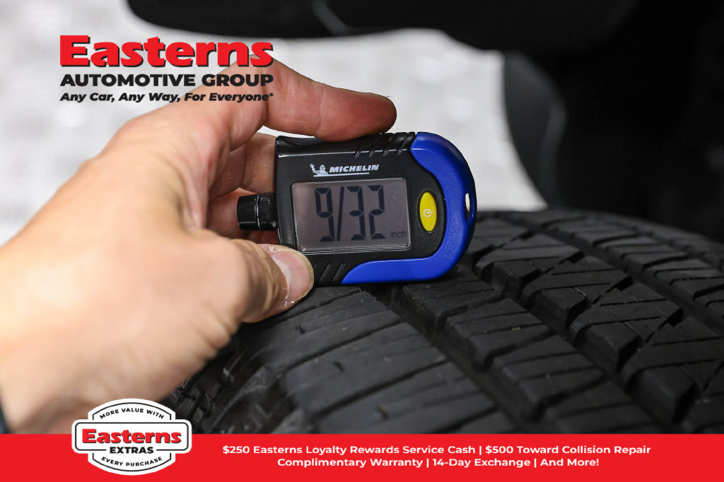 Used 2022 Jeep Wrangler Unlimited Sahara w/ Cold Weather Group AWD/4WD image 29