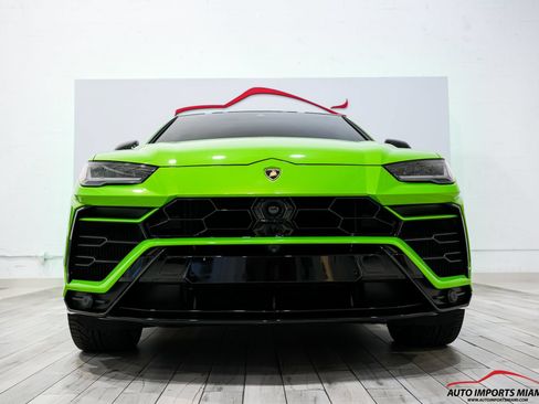 Used 2022 Lamborghini Urus AWD/4WD image 33