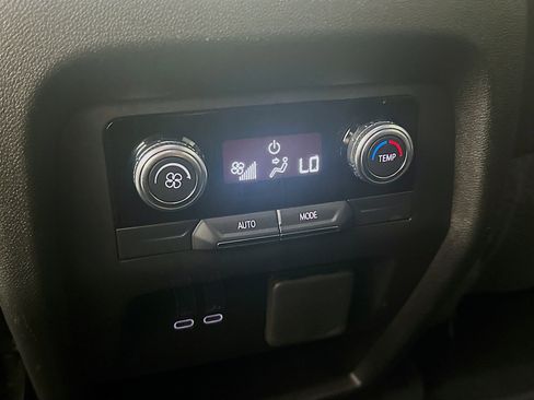 Used 2025 GMC Acadia Elevation image 27