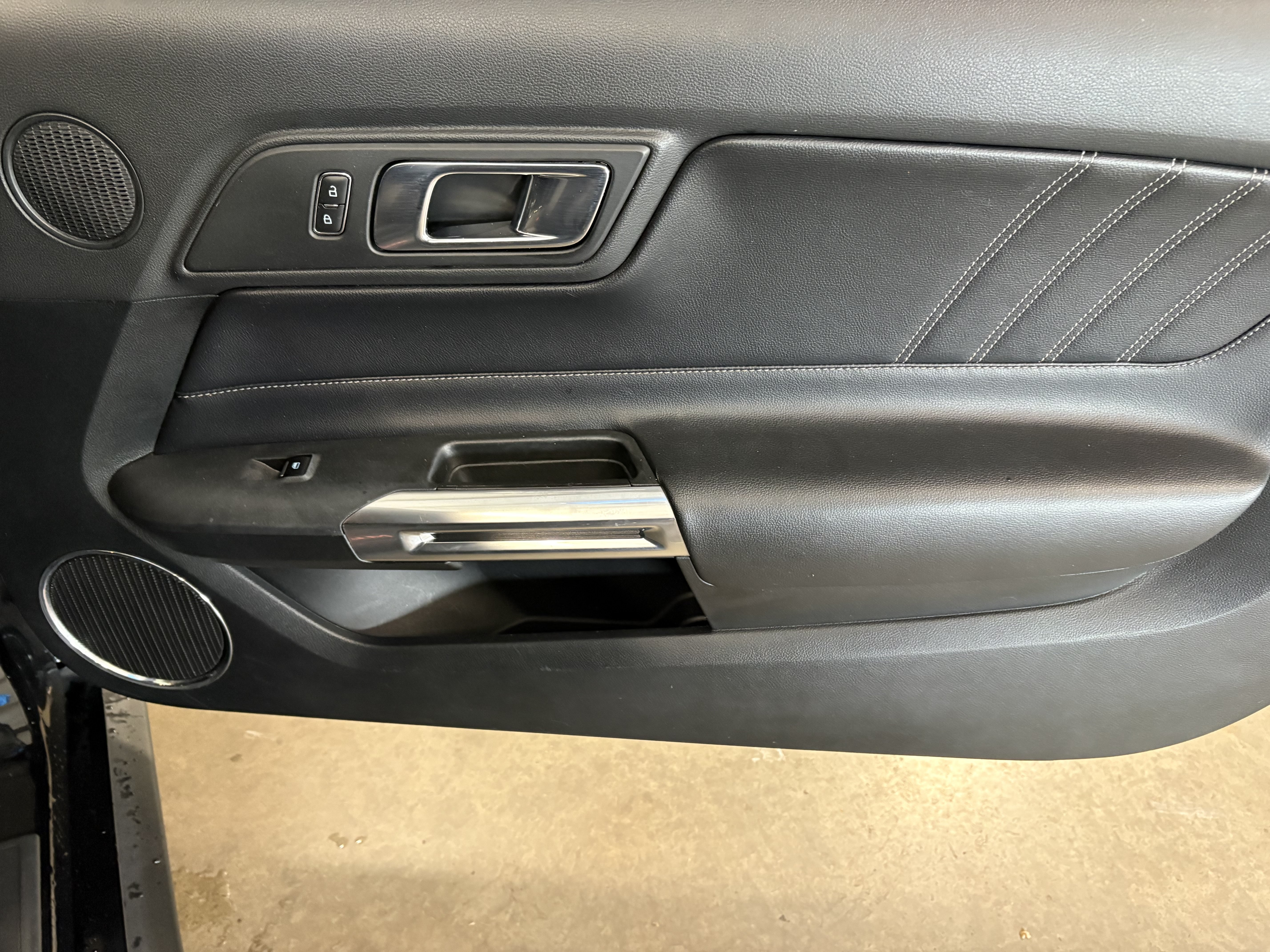 Used 2023 Ford Mustang Premium RWD image 37