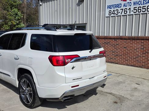 Used 2019 GMC Acadia Denali w/ Technology Package AWD/4WD image 5