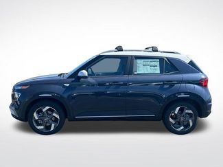 New 2026 Hyundai Venue SEL FWD video 2