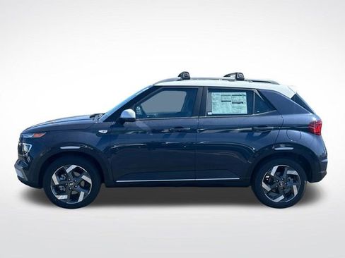 New 2026 Hyundai Venue SEL FWD image 2