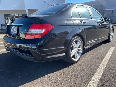 Used 2013 Mercedes-Benz C 250 Sedan image 4