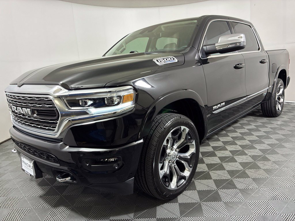 Used 2023 RAM 1500 Limited AWD/4WD image 2