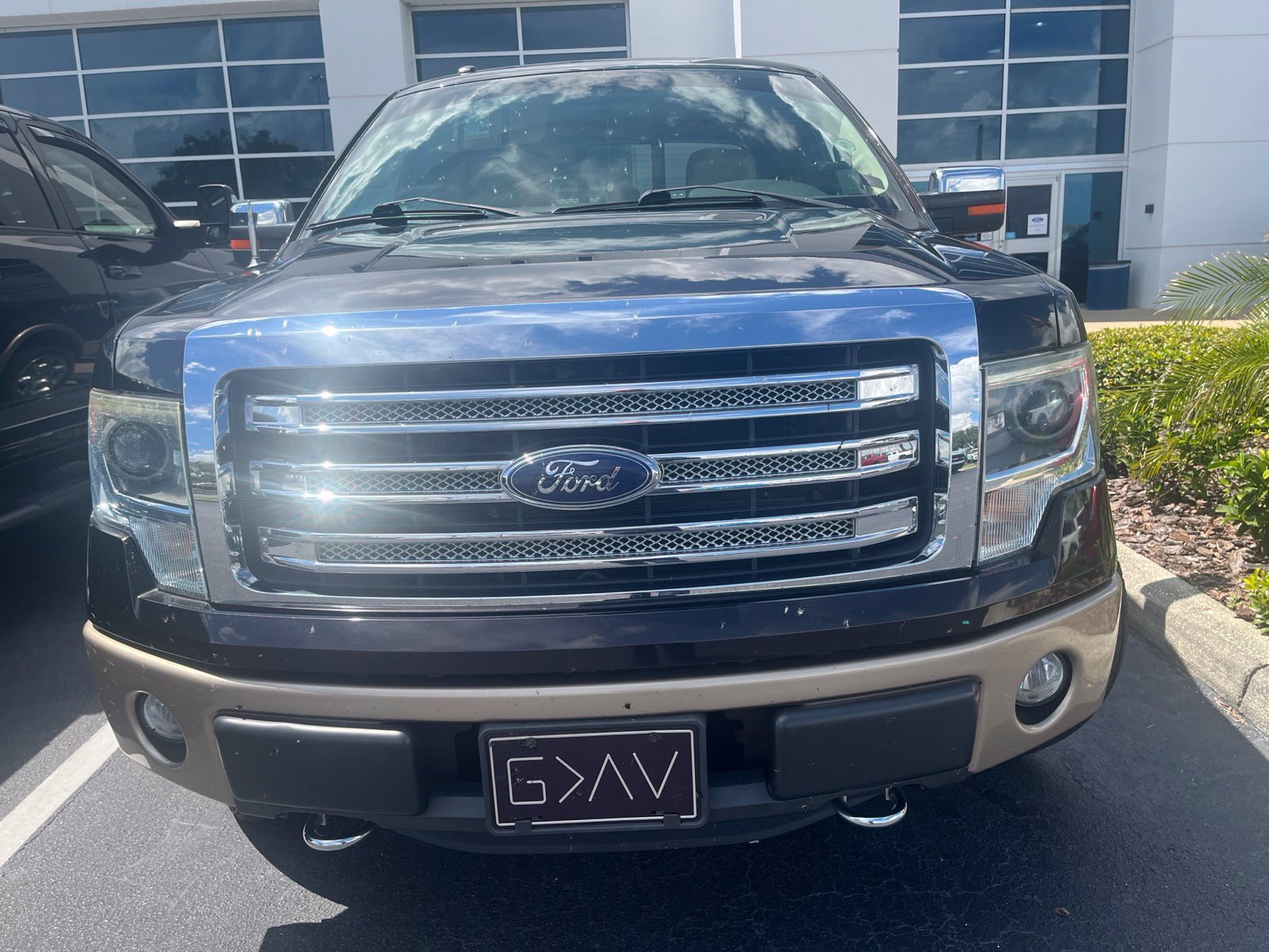 Used 2014 Ford F150 Lariat w/ Lariat Chrome Package AWD/4WD image 3