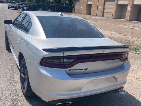 Used 2022 Dodge Charger SXT w/ Plus Group AWD/4WD image 2