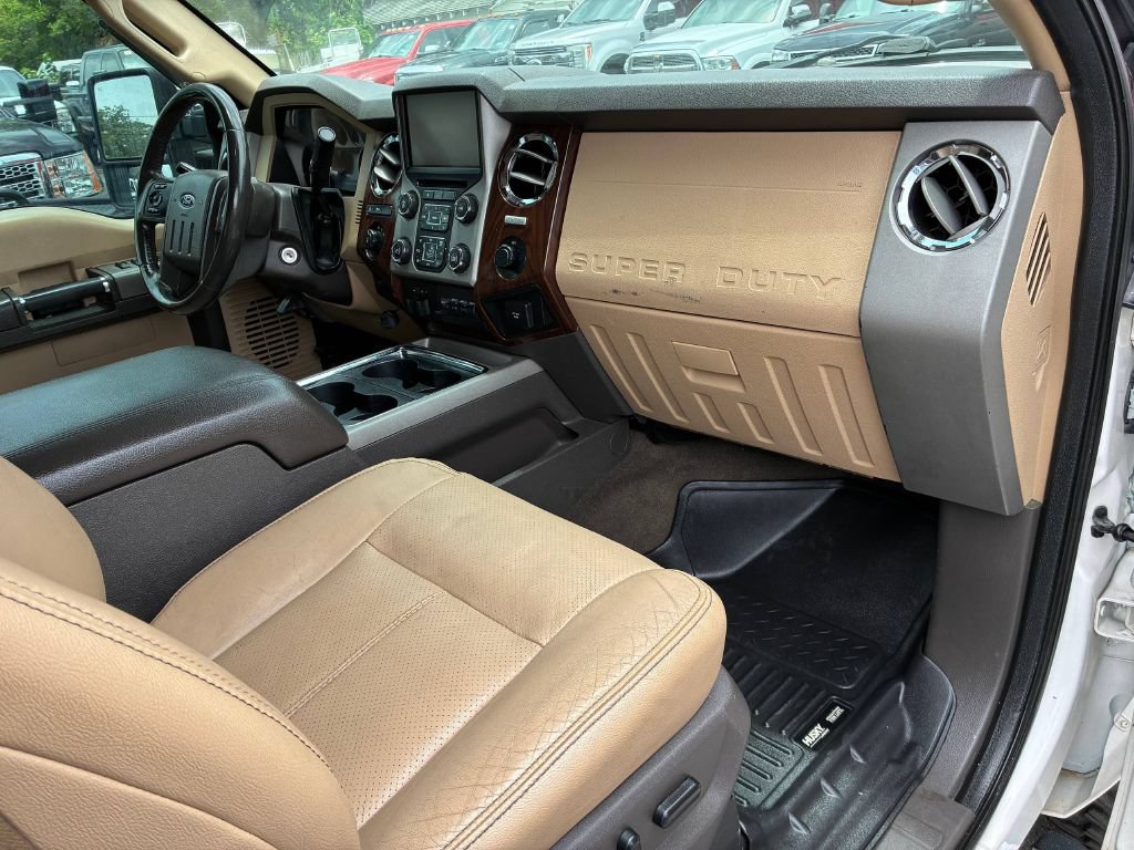 Used 2016 Ford F250 Lariat w/ Lariat Ultimate Package AWD/4WD image 15