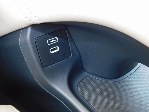 Used 2026 Honda HR-V EX-L image 36