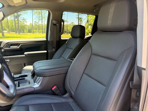 Used 2026 GMC Sierra 1500 SLT w/ SLT Premium Package AWD/4WD image 15