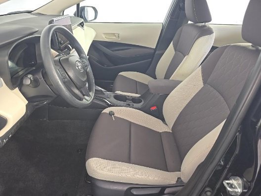 Used 2026 Toyota Corolla LE FWD image 6