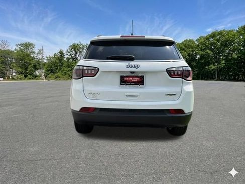 Used 2023 Jeep Compass Latitude AWD/4WD image 7