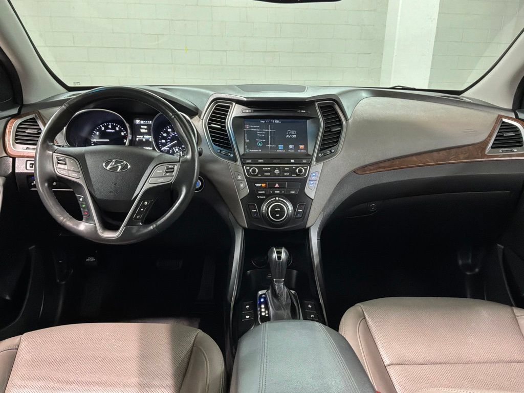 Used 2018 Hyundai Santa Fe Sport w/ 2.4L Tech Package 04 AWD/4WD image 6
