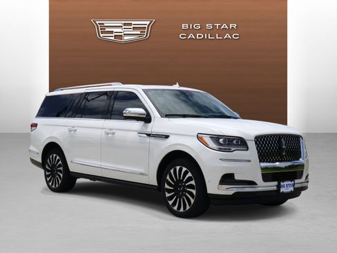 Used 2023 Lincoln Navigator L Black Label AWD/4WD image 7