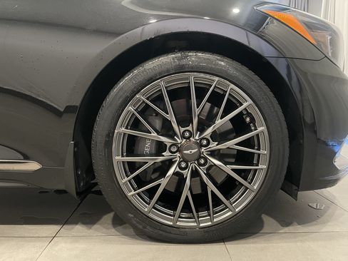 Used 2019 Genesis G80 3.3T Sport RWD image 10