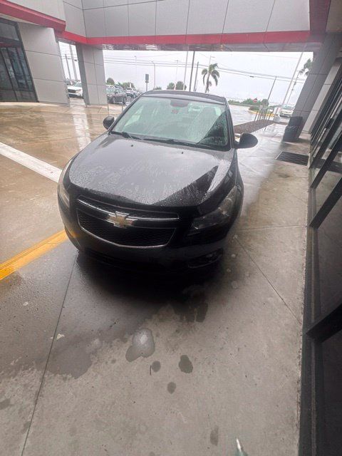 Used 2013 Chevrolet Cruze LTZ FWD image 1
