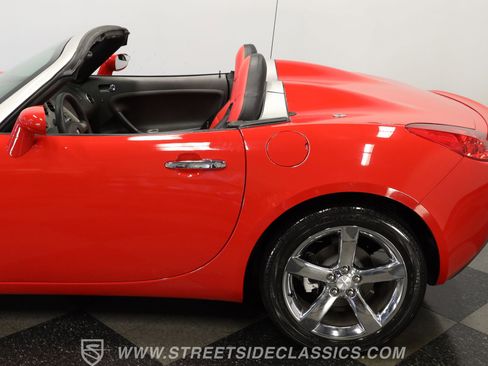 Used 2007 Pontiac Solstice Convertible w/ Preferred Package image 23