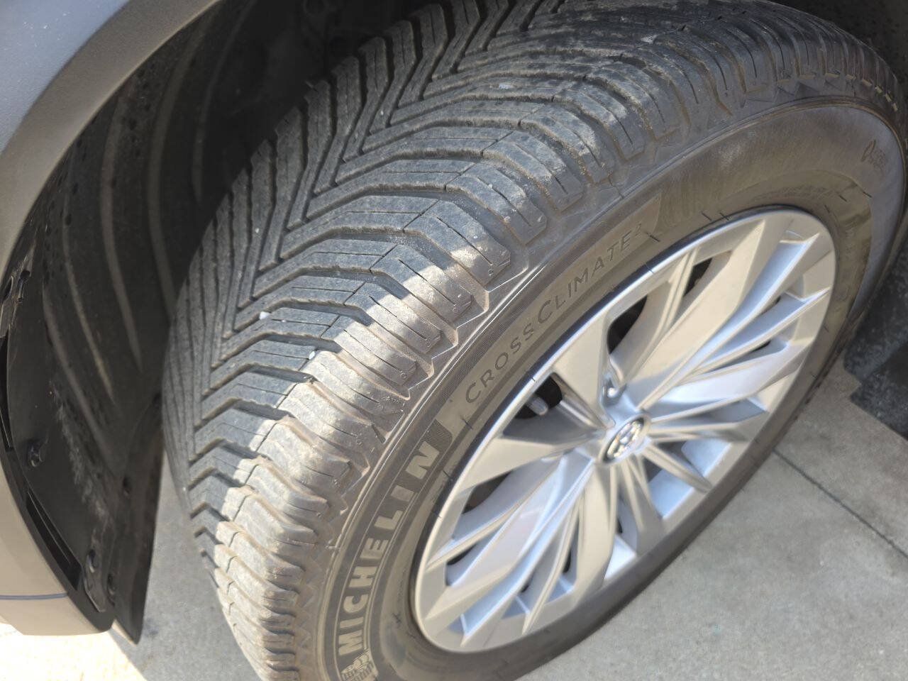 Used 2024 MAZDA CX-90 3.3 Turbo w/ Preferred Package AWD/4WD image 25