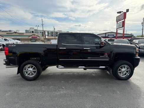 Used 2016 Chevrolet Silverado 2500 LTZ w/ Duramax Plus Package AWD/4WD image 6